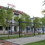 Nueva Colina 2* Tomiño