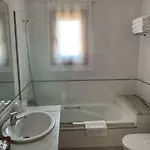 Nueva Colina Hotel