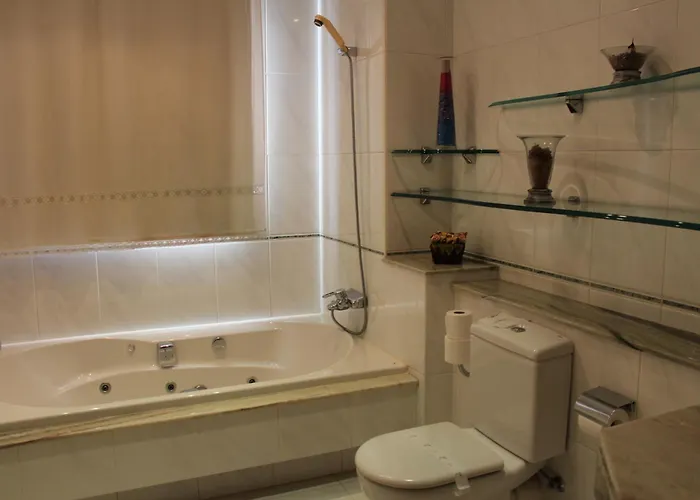 فندق Nueva Colina 2*