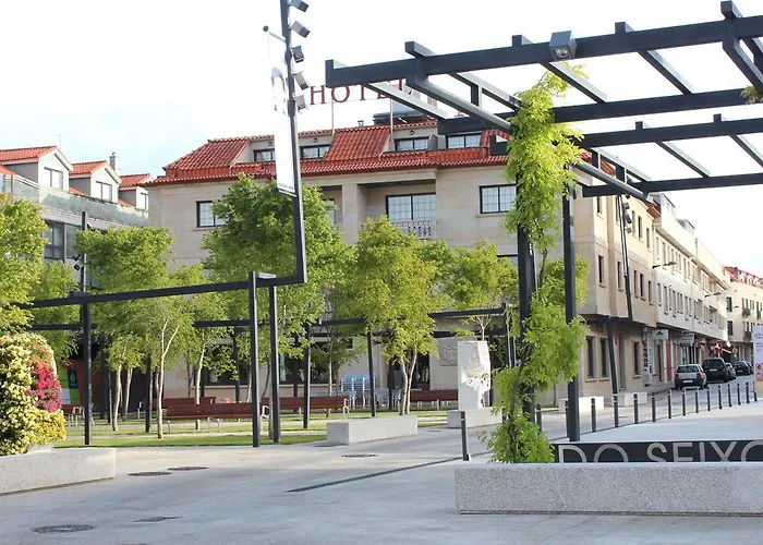 Nueva Colina 2* Tomiño